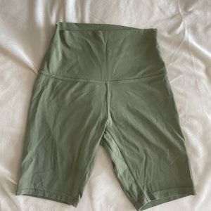 Align biker shorts 10’